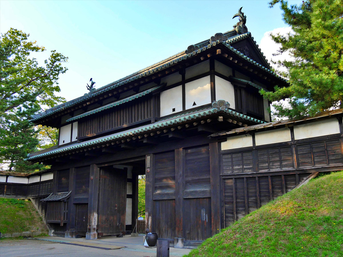 Hirosaki Castle Historical Role and the Feudal Era